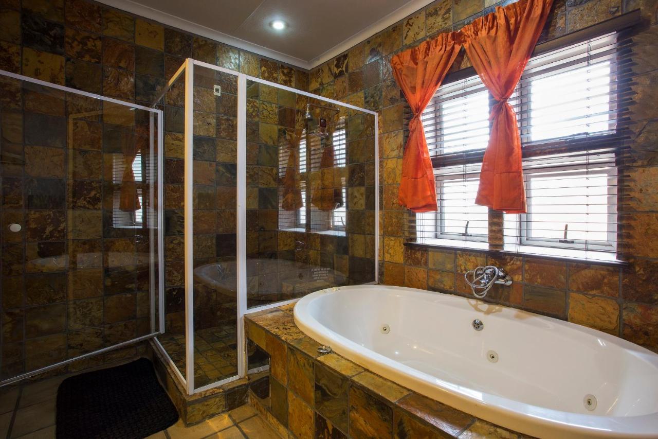Purple Gecko Guest House Lydenburg Dış mekan fotoğraf